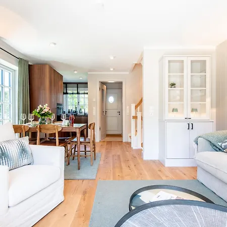Holiday home Senwai 4 *